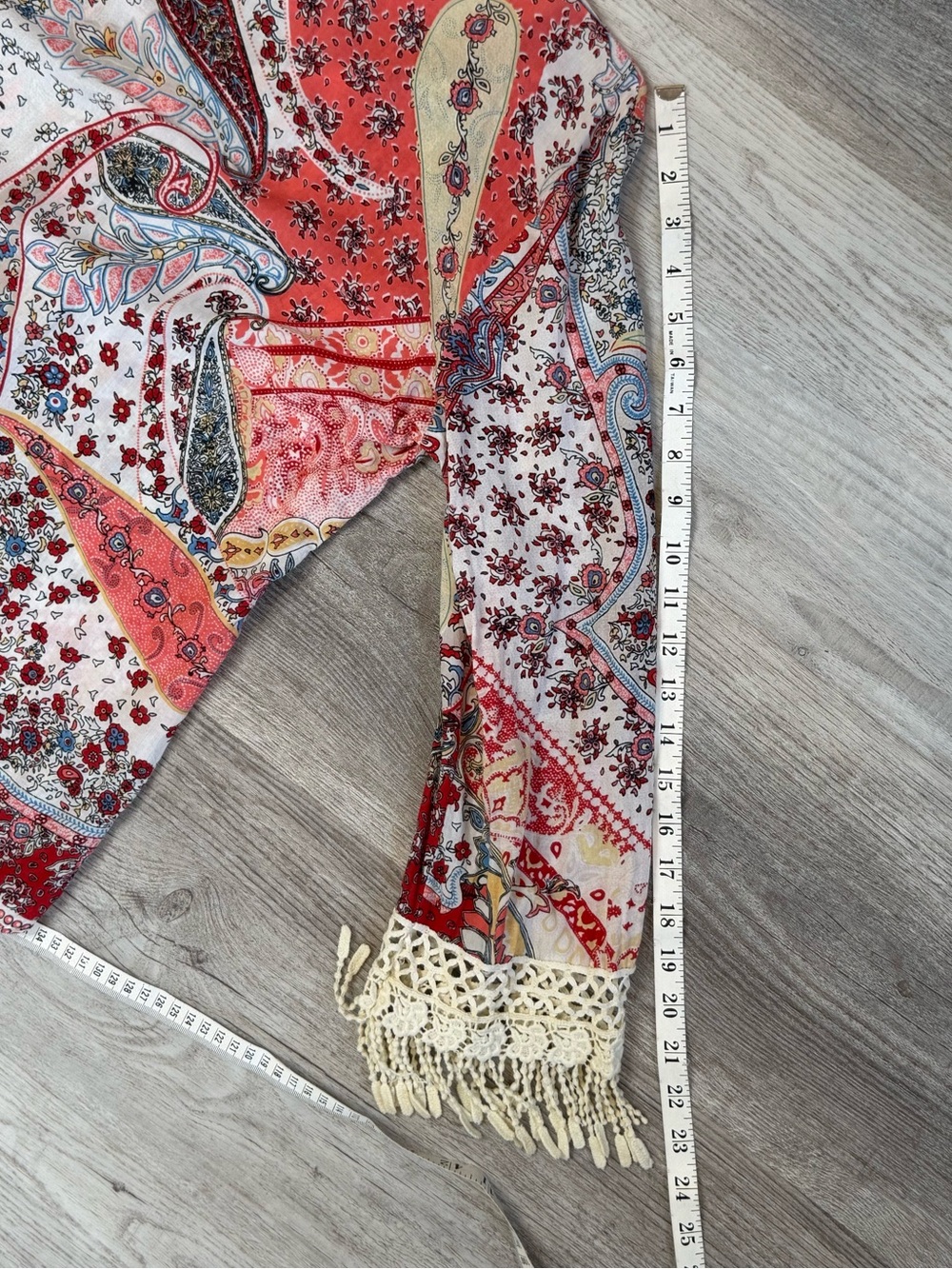Sundance Terraza Paisley Boho Blouse Crochet Fringe V-Neck Tunic Top Size M - Picture 12 of 12